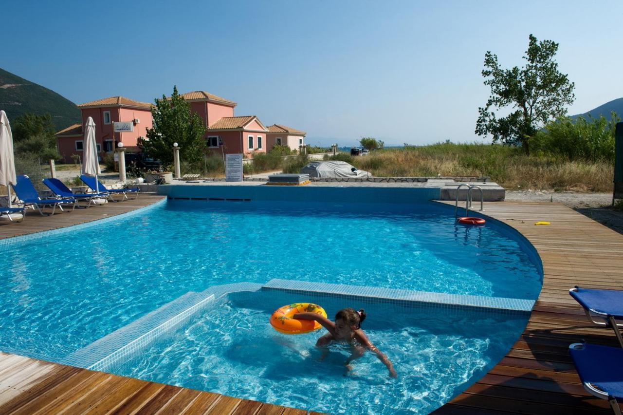 Calypso Luxury Studios Vasiliki  Luaran gambar