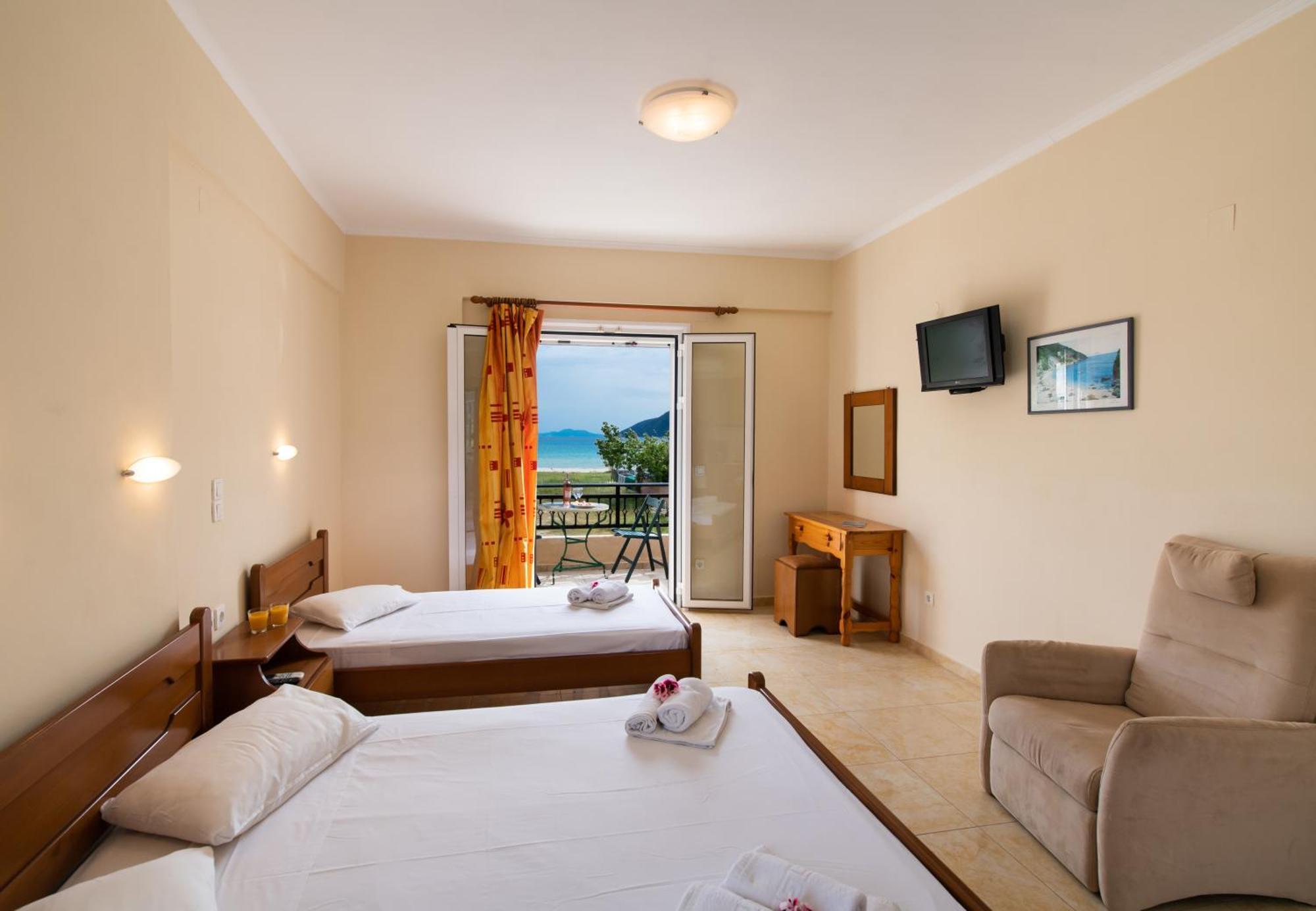 Calypso Luxury Studios Vasiliki  Luaran gambar